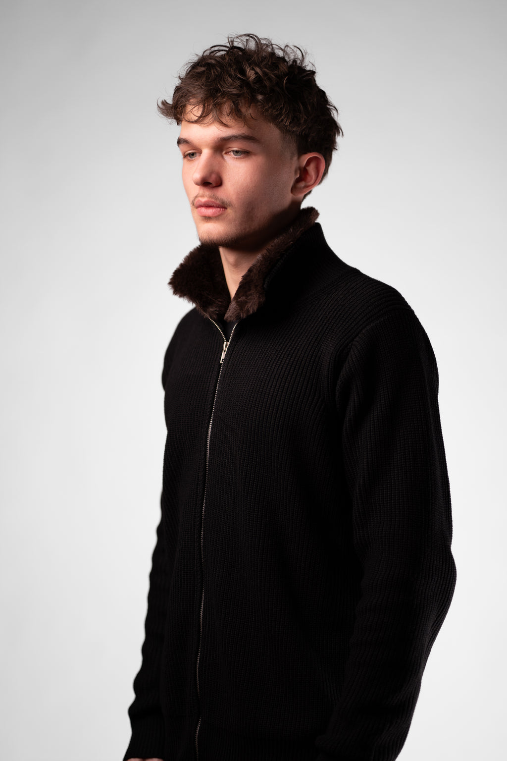 Fur Neck Zipper (Pre-Sale)